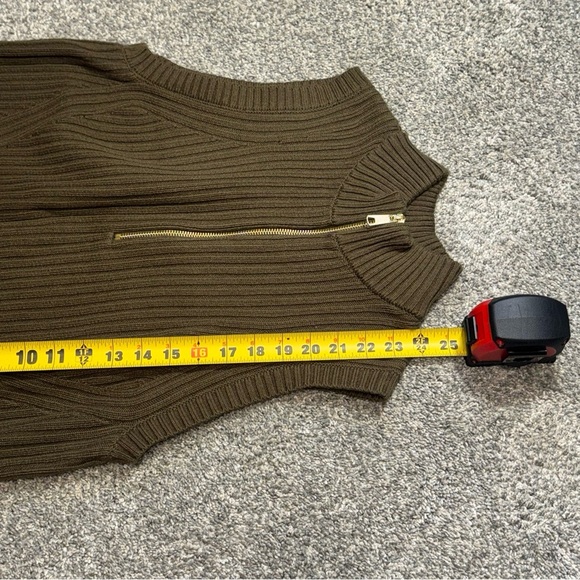 NWT Talbots MP Medium Petite Dark Green Cable Knit Sweater Vest - Picture 5 of 6